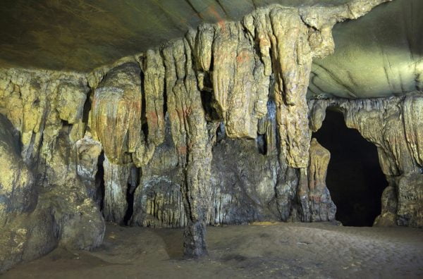 kotumsar caves known for stalactite and stalagmite rock formations near jagdalpur located at kanger valley national park bastar chhattisgarh 1 e1633771024383