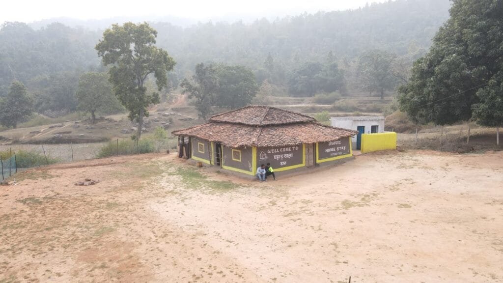 Homestay Mainpat 3 unnamed 2